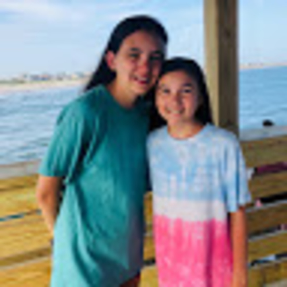 Meet your Posher, Ella claire